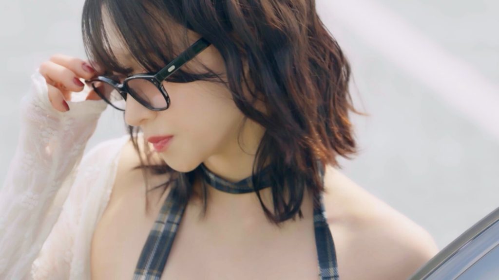 图片[1]-嘘, 美女拍摄中/Heroines Through My Lens