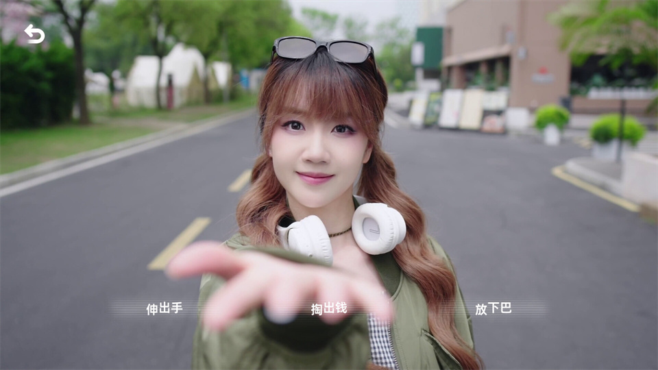 图片[1]-对不起我把美女包围了/Sorry! I surrounded beauty